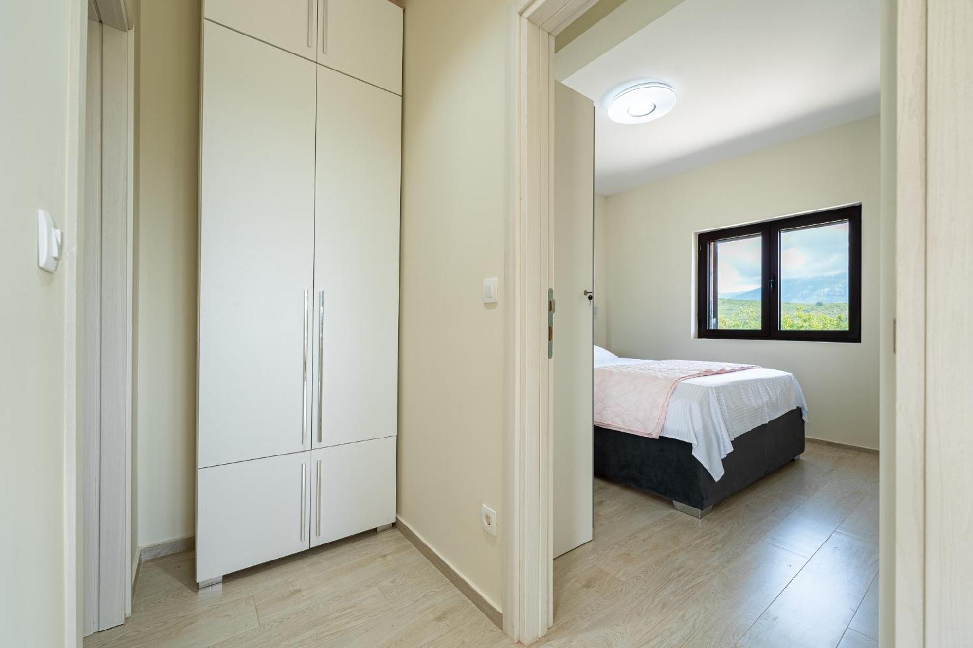 Jovana Apartment